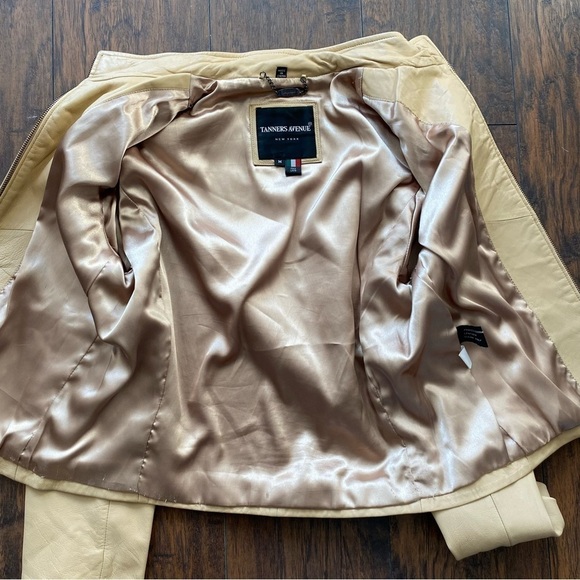 Tanners Avenue Women Leather Jacket - Picture 12 of 16